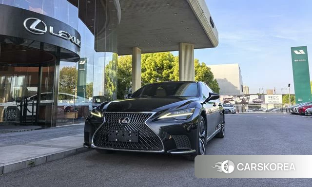 Lexus LS 2023 Черный из Китая, фото 5