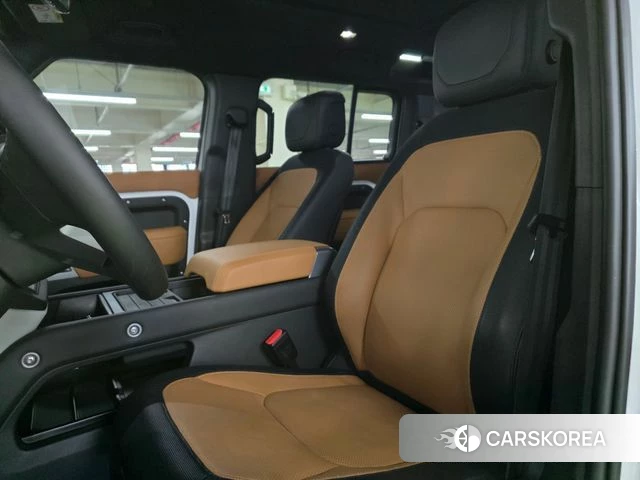 Land Rover Defender (L663) 2024 Белый из Кореи, фото 5