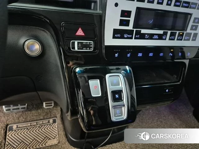 Hyundai Staria 2024 Белый из Кореи, фото 5