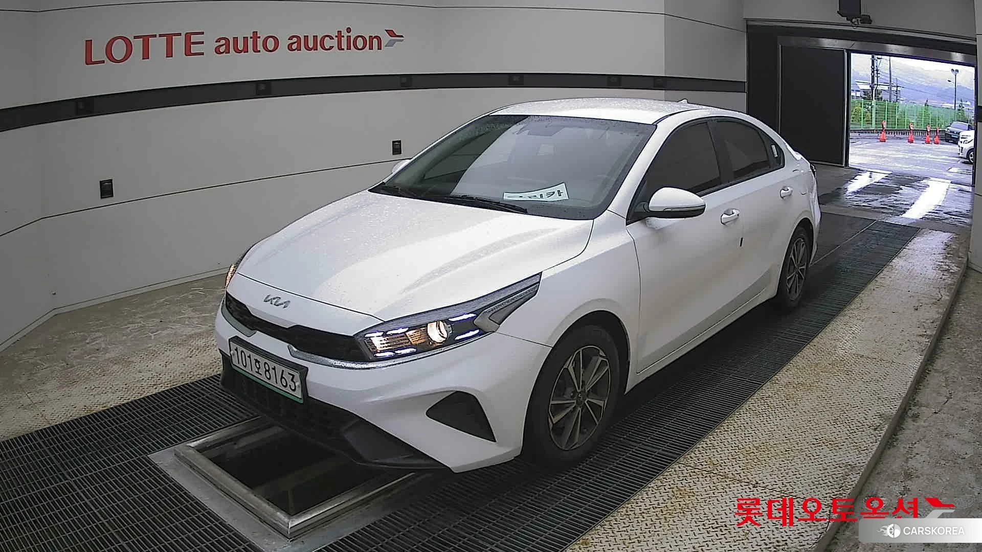 Kia K3 2022 Белый из Кореи, фото 5