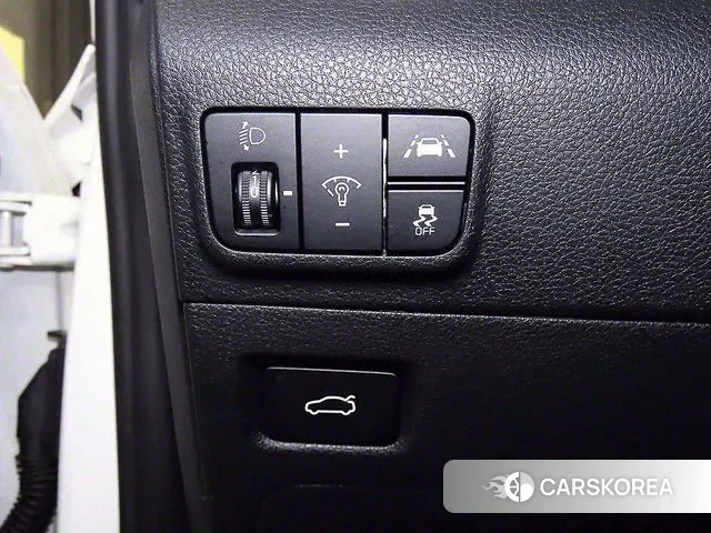 Kia K5 3rd generation 2022 Белый из Кореи, фото 5