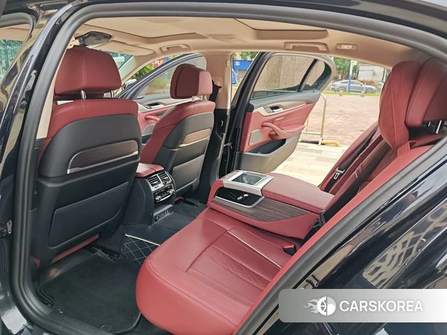 BMW 5 series 2022 Черный из Китая, фото 5
