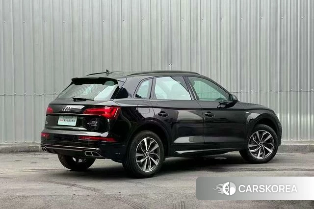 Audi Q5L 2023 Черный из Китая, фото 5