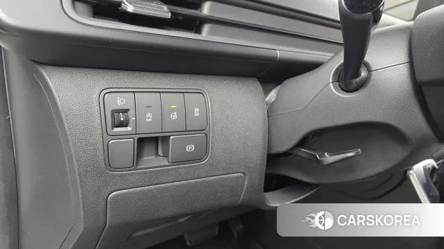 Hyundai Staria 2022 Белый из Кореи, фото 5