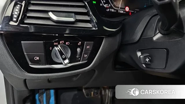 BMW 5 Series (G30) 2020 Белый из Кореи, фото 5