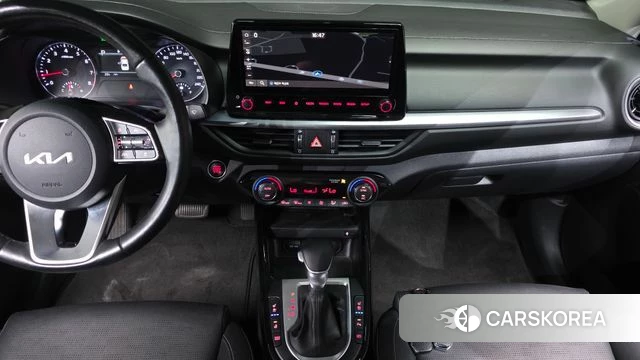 Kia The New K3 2nd generation 2021 Белый из Кореи, фото 5