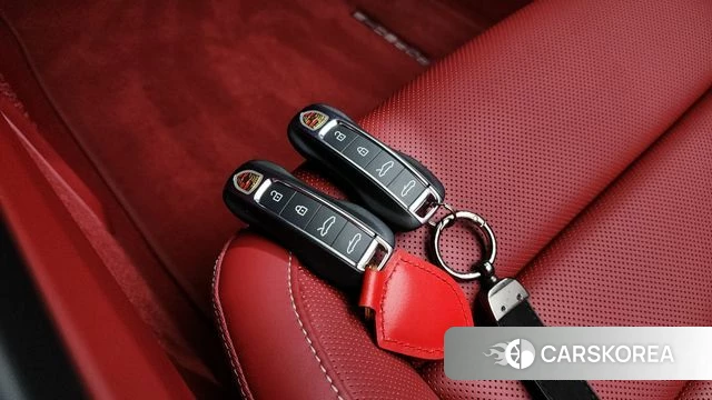 Porsche 911(992) 2025 Серебристо-серый из Кореи, фото 5