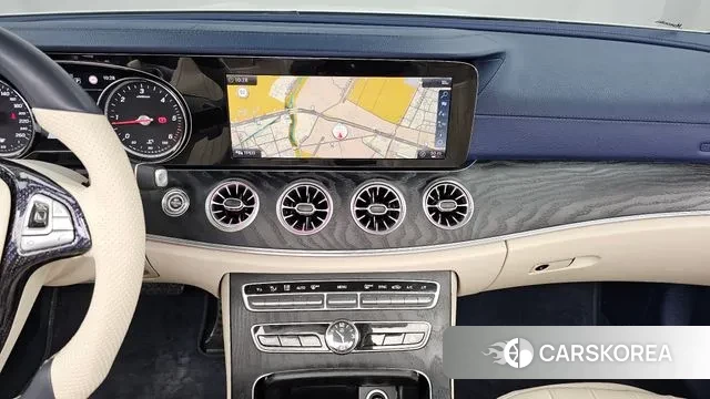 Mercedes-Benz E-Class W213 2018 Белый из Кореи, фото 5