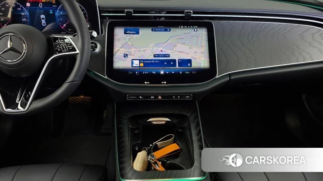 Mercedes-Benz E-Class W214 2024 Синий нефрит из Кореи, фото 5