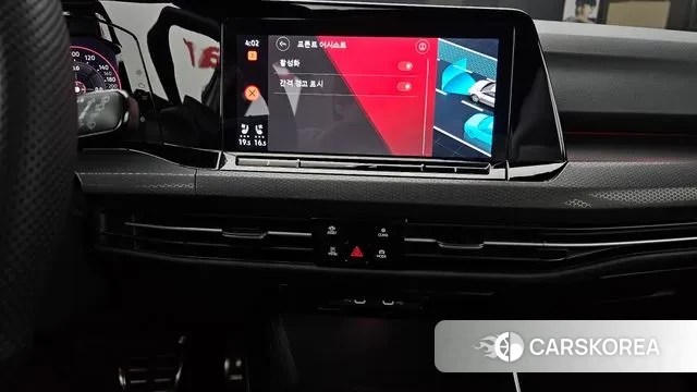 Volkswagen Golf 8th Generation 2024 Белый из Кореи, фото 5