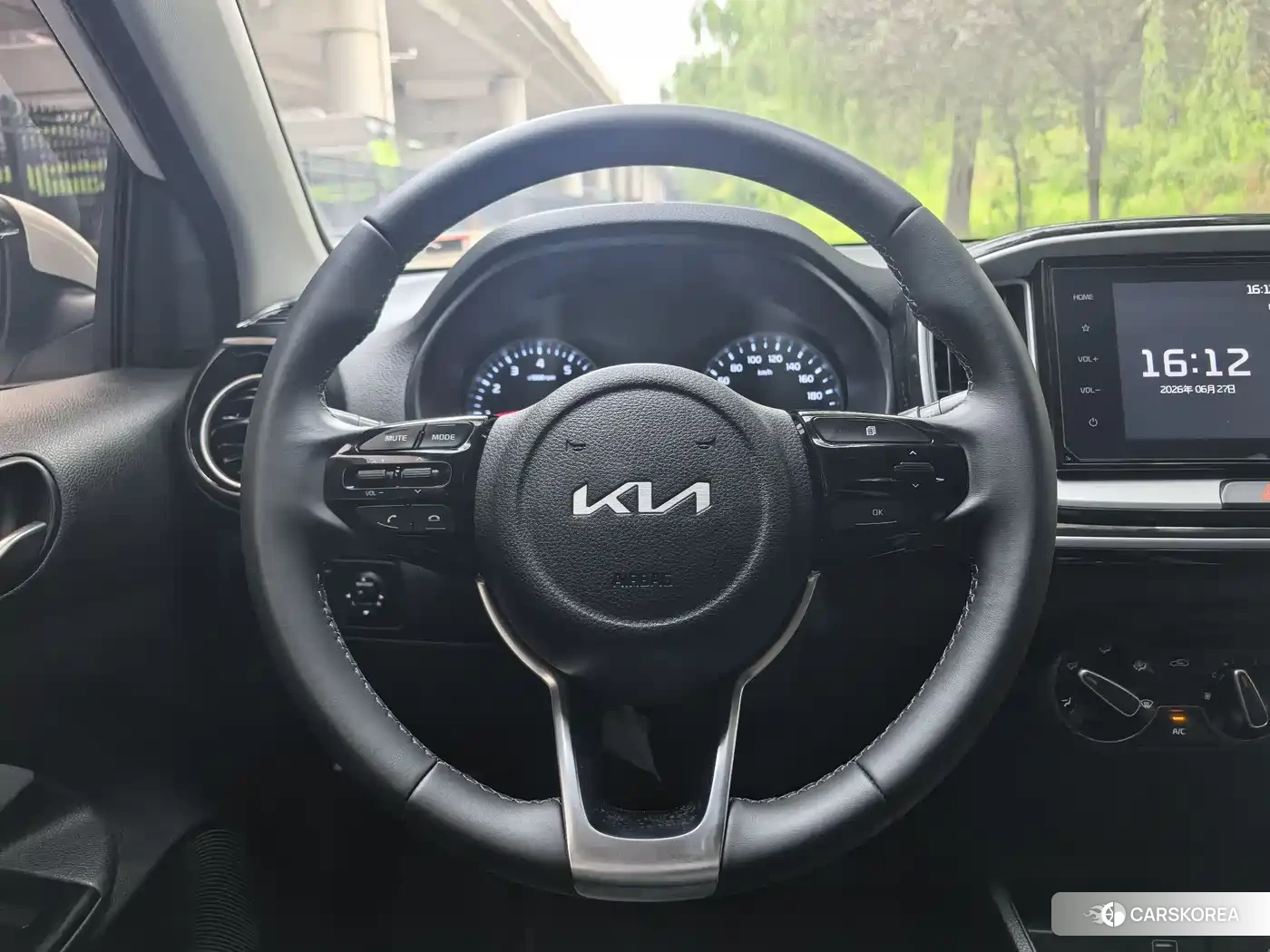 Kia KX1 2023 Белый из Китая, фото 5