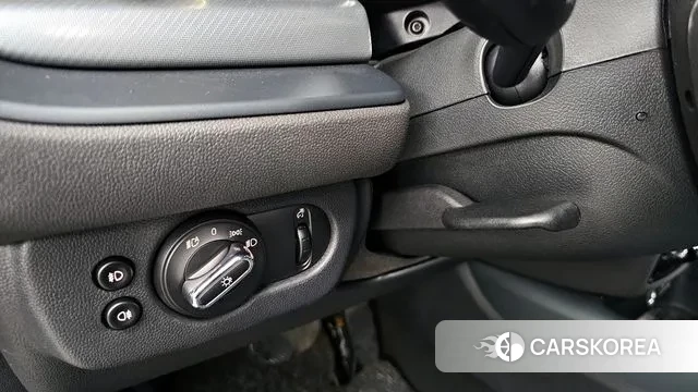 Mini Cooper Clubman 2023 Цвет галактики из Кореи, фото 5