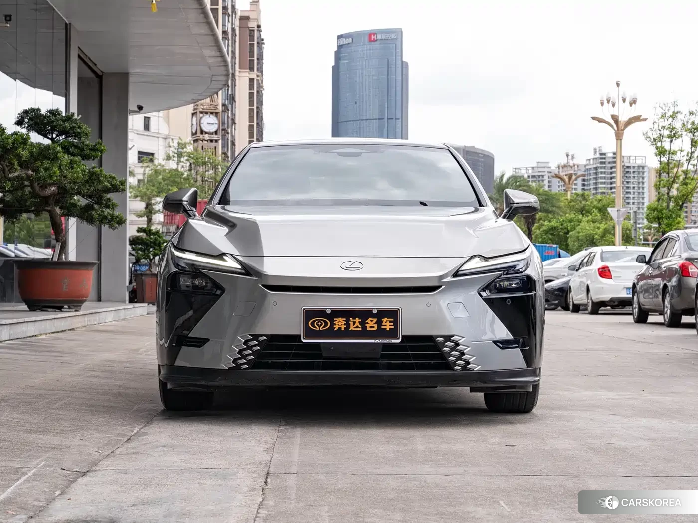 Lexus ES 2026 Silver/gray из Китая, фото 5