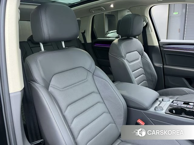 Volkswagen Touareg 2023 Черный из Китая, фото 5