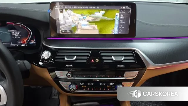 BMW 5 Series (G30) 2022 Белый из Кореи, фото 5