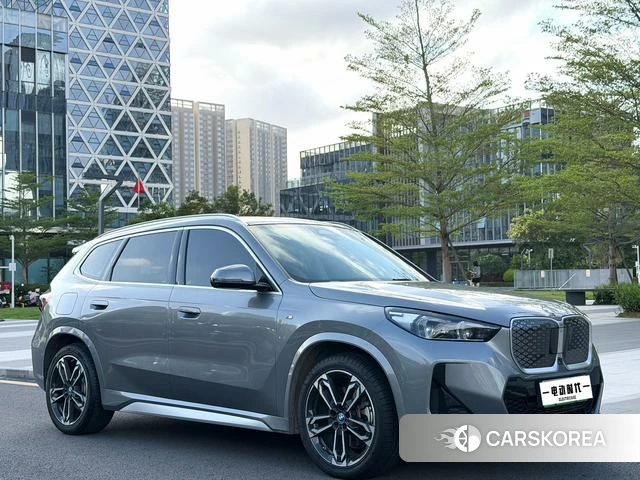 BMW iX1 2023 Темно-серый из Китая, фото 5