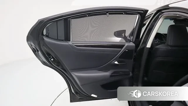 Lexus ES300h 7th generation 2019 Черный из Кореи, фото 5