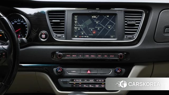 Kia The New Carnival 2018 Серебряный из Кореи, фото 5