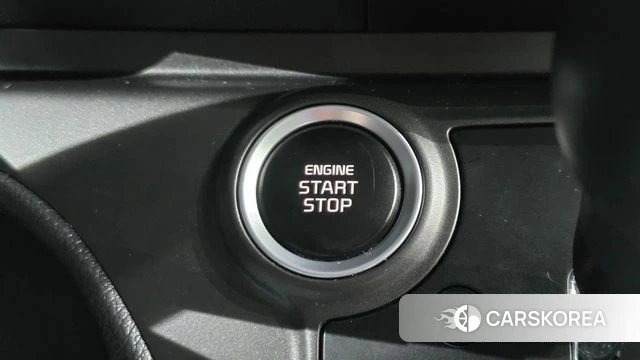 Kia The New Kia Ray 2023 Белый из Кореи, фото 5