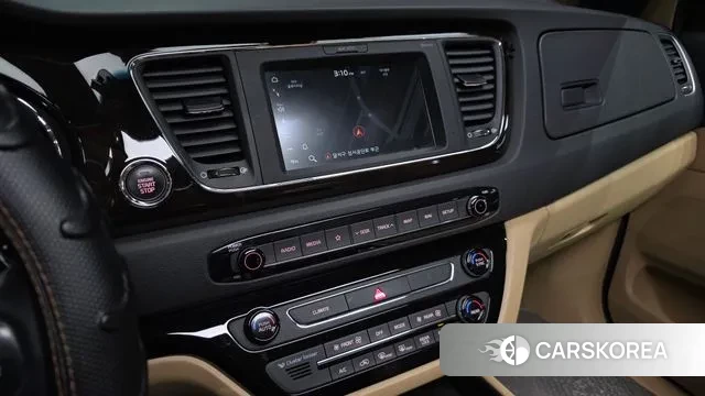 Kia The New Carnival 2018 Черный из Кореи, фото 5