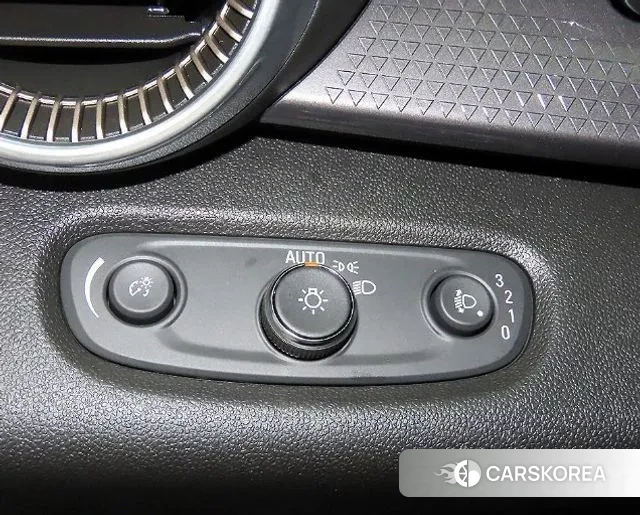 Chevrolet (GM Daewoo) Trax Crossover 2024 Черный из Кореи, фото 5