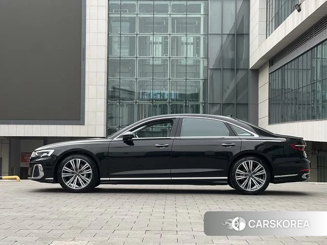 Audi A8 2024 Черный из Китая, фото 5
