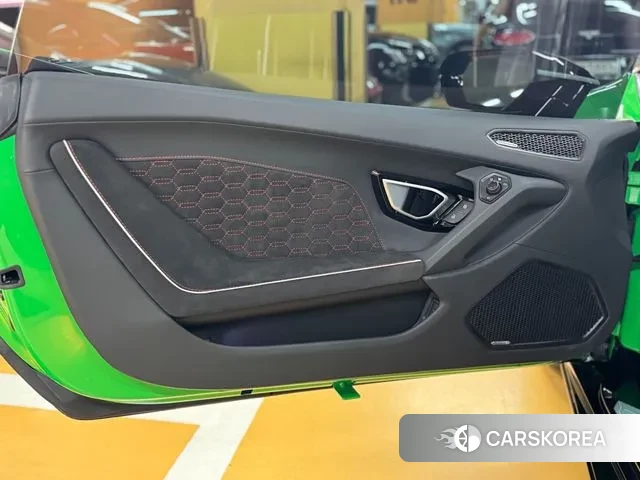 Lamborghini Huracan 2023 Зеленый из Кореи, фото 5