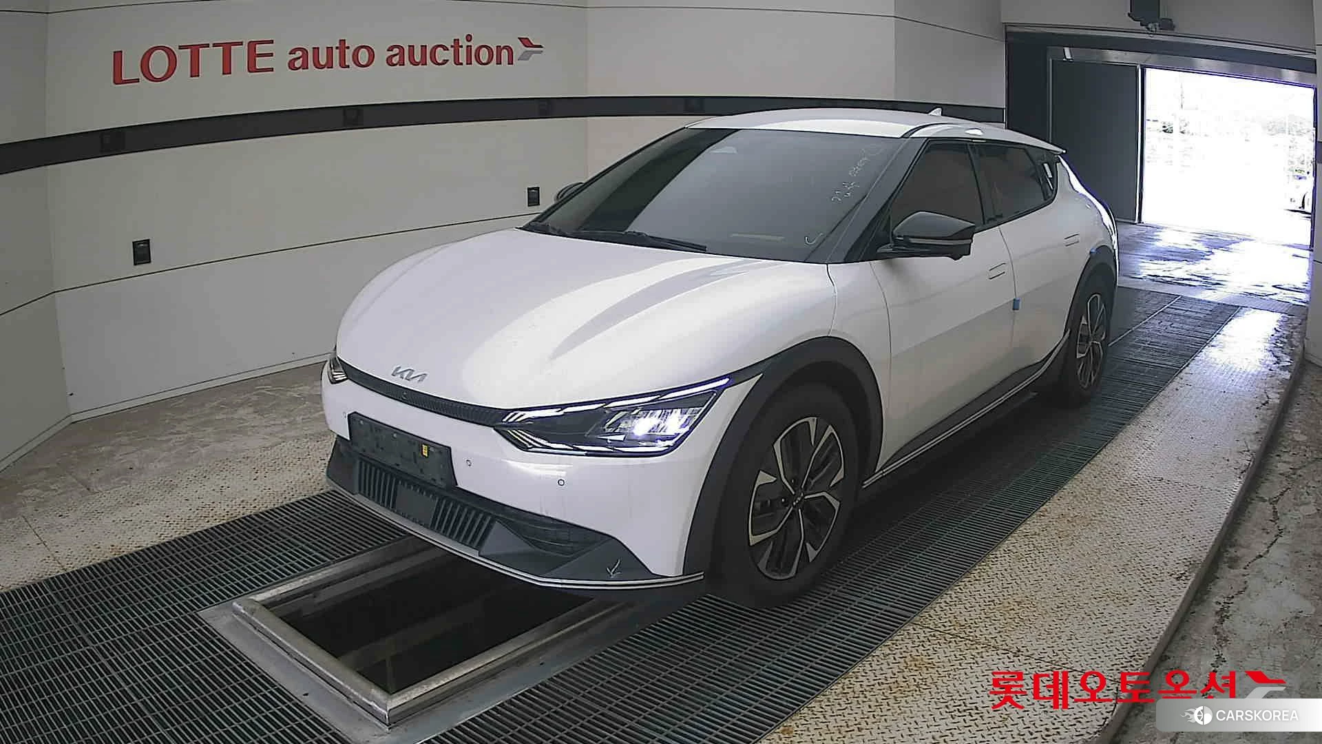 Kia EV6 2022 Белый из Кореи, фото 5