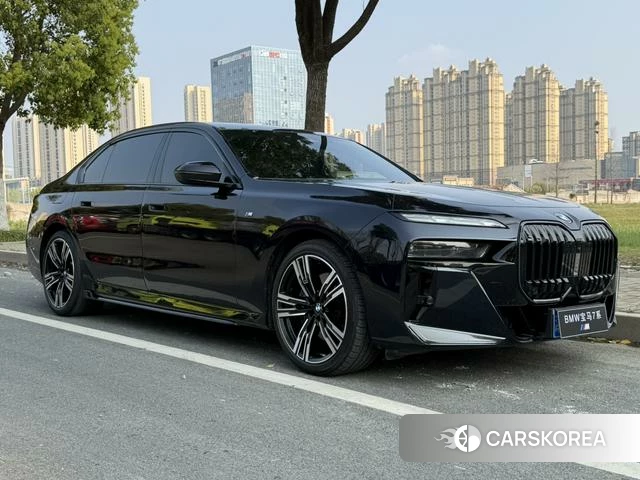 BMW 7 series 2023 Черный из Китая, фото 5