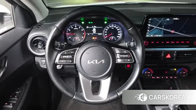 Kia The New K3 2nd generation 2021 Белый из Кореи, фото 5