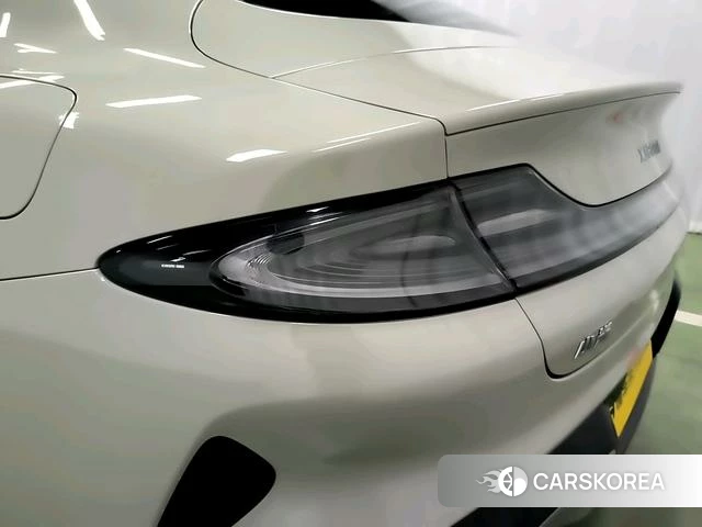 Xiaomi Car Xiaomi SU7 2025 Серебристо-серый из Китая, фото 5