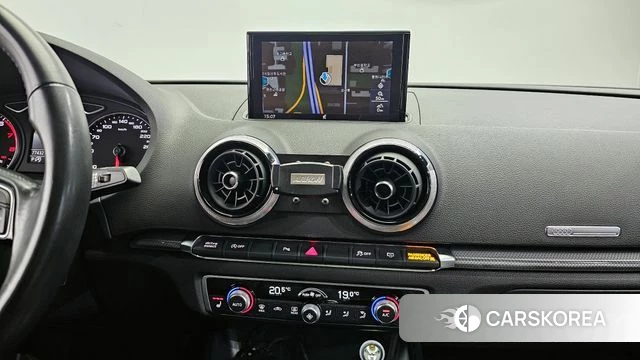 Audi New A3 2018 Белый из Кореи, фото 5