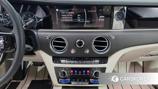 Rolls-Royce Ghost 2nd Generation 2021 Белый из Кореи, фото 5