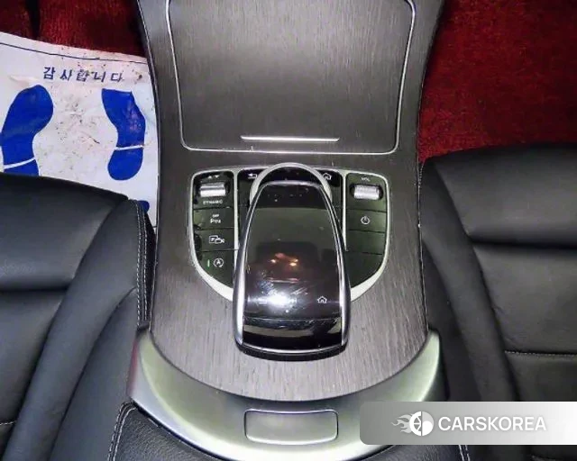 Mercedes-Benz C-Class W205 2019 Красный из Кореи, фото 5