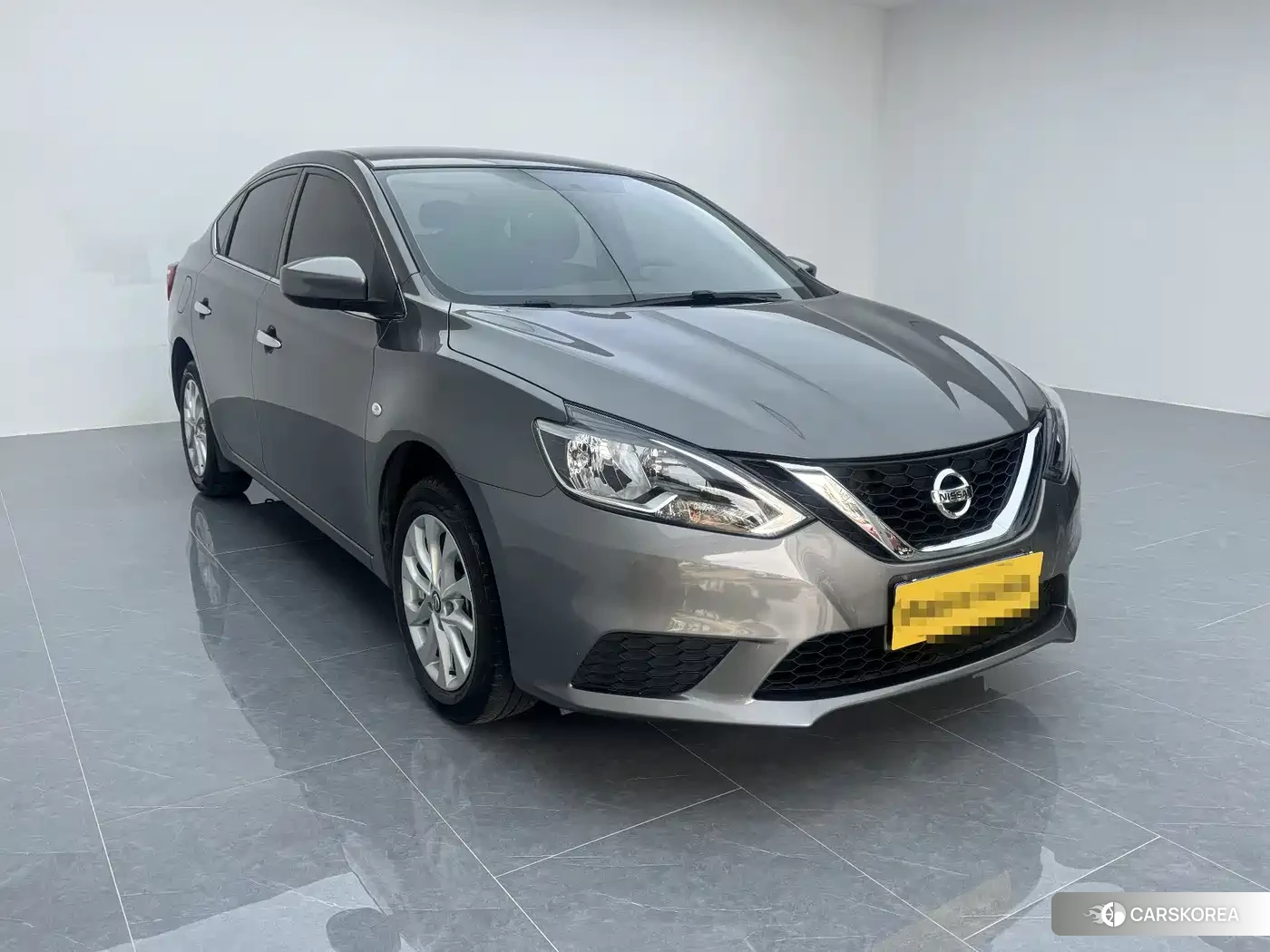 Nissan Sylphy 2023 Silver/gray из Китая, фото 5