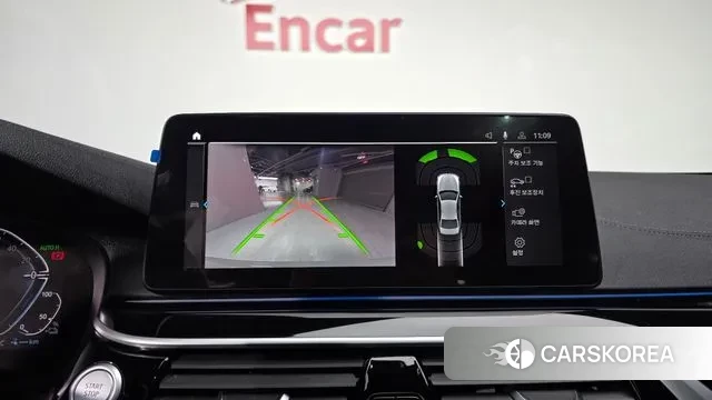 BMW 5 Series (G30) 2022 Серебристо-серый из Кореи, фото 5