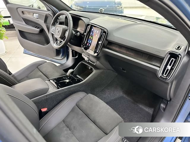 Volvo C40 EV 2023 Синий из Китая, фото 5