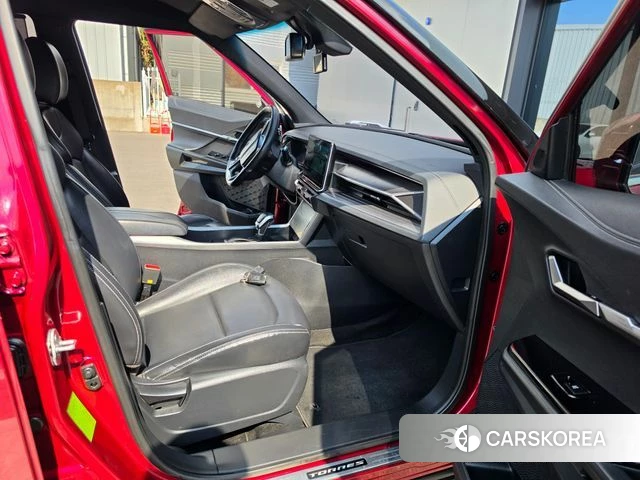 Ssangyong Torres 2022 Красный из Кореи, фото 5