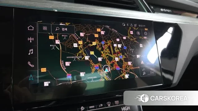 Audi e-Tron 2021 Синий из Кореи, фото 5