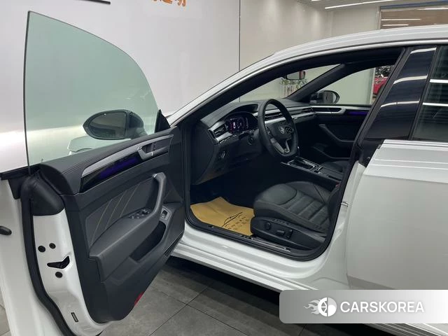 Volkswagen CC 2023 Белый из Китая, фото 5