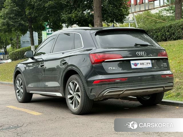 Audi Q5L 2022 Черный из Китая, фото 5