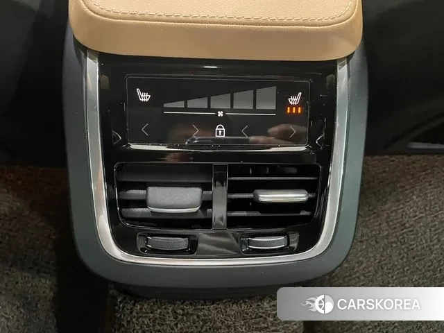 Volvo XC90 second Generation 2024 Черный из Кореи, фото 5