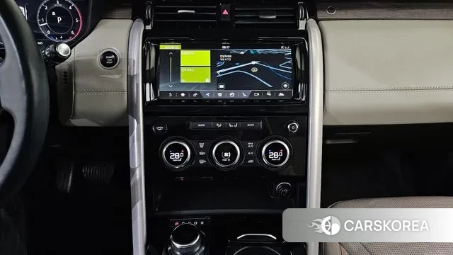 Land Rover Discovery 5 2018 Белый из Кореи, фото 5