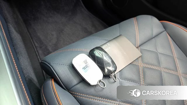 Genesis GV70 2024 Белый из Кореи, фото 5