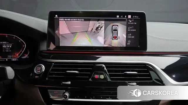 BMW 5 Series (G30) 2021 Серебристо-серый из Кореи, фото 5