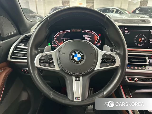 BMW X7 2022 Черный из Китая, фото 5