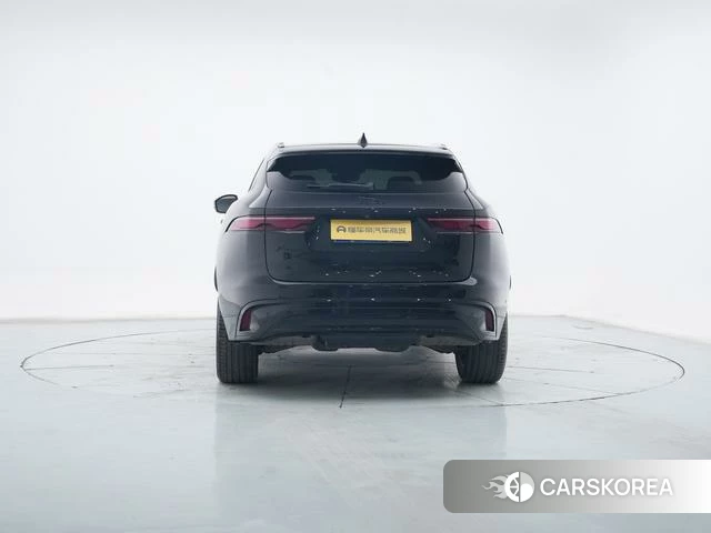 Jaguar F-PACE 2023 Черный из Китая, фото 5