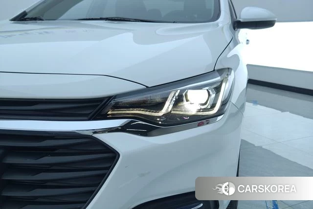 Chevrolet Cruze 2022 Белый из Китая, фото 5