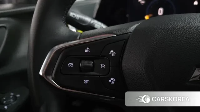 Chevrolet (GM Daewoo) Trax Crossover 2023 Белый из Кореи, фото 5