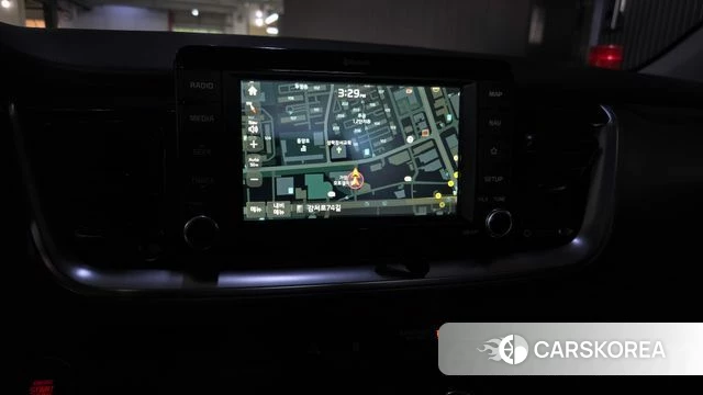 Kia Stonic 2018 Белый из Кореи, фото 5